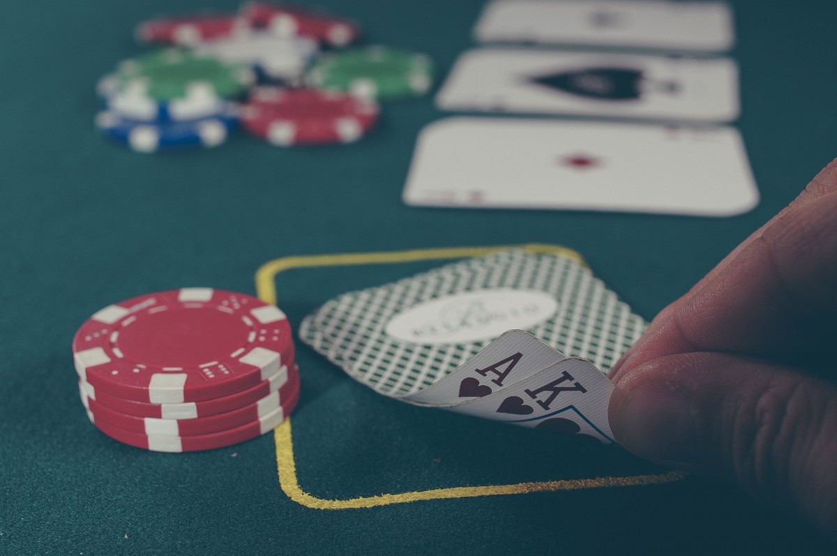 Spela casino poker på live casino